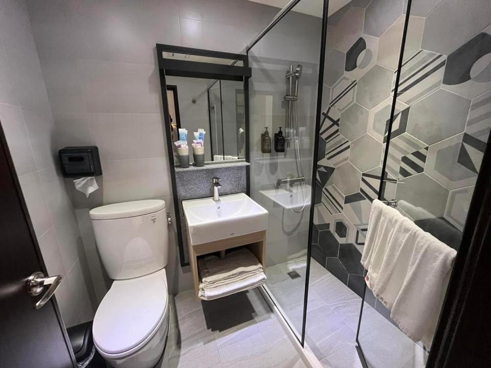 享住新大華館 Hotel Keelung Luaran gambar